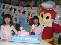 January 2006 Birthday Party - We are 3 Years old now...三歲囉!!